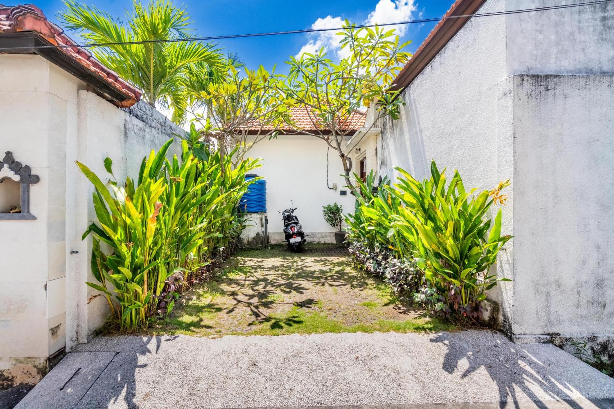 4-Bedroom Pool Villa Near Seminyak Center Kültér fotó