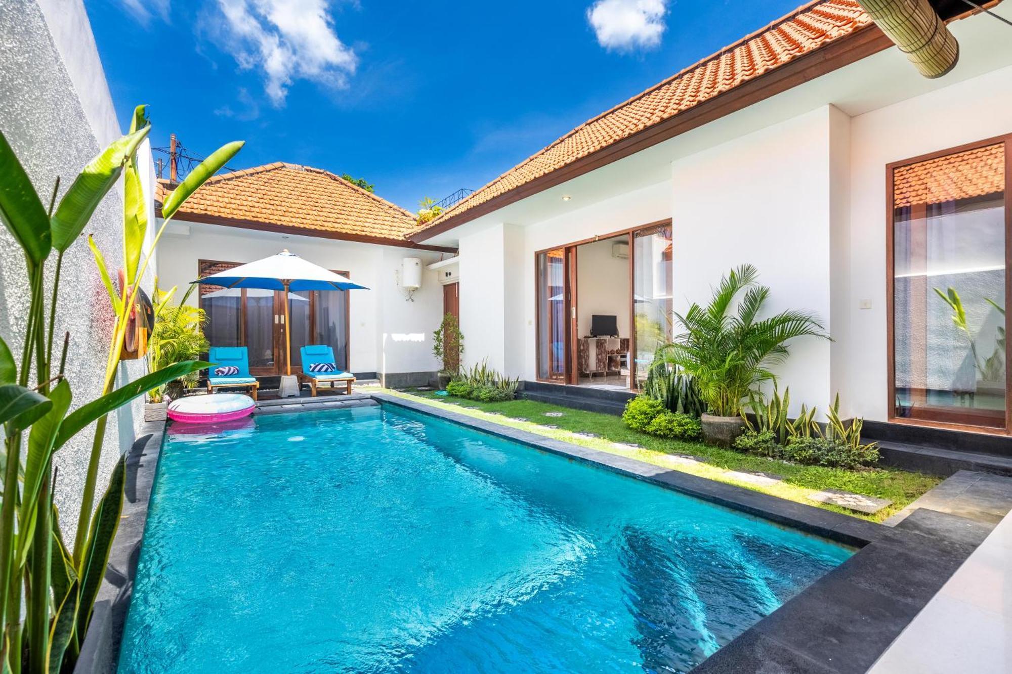 4-Bedroom Pool Villa Near Seminyak Center Kültér fotó
