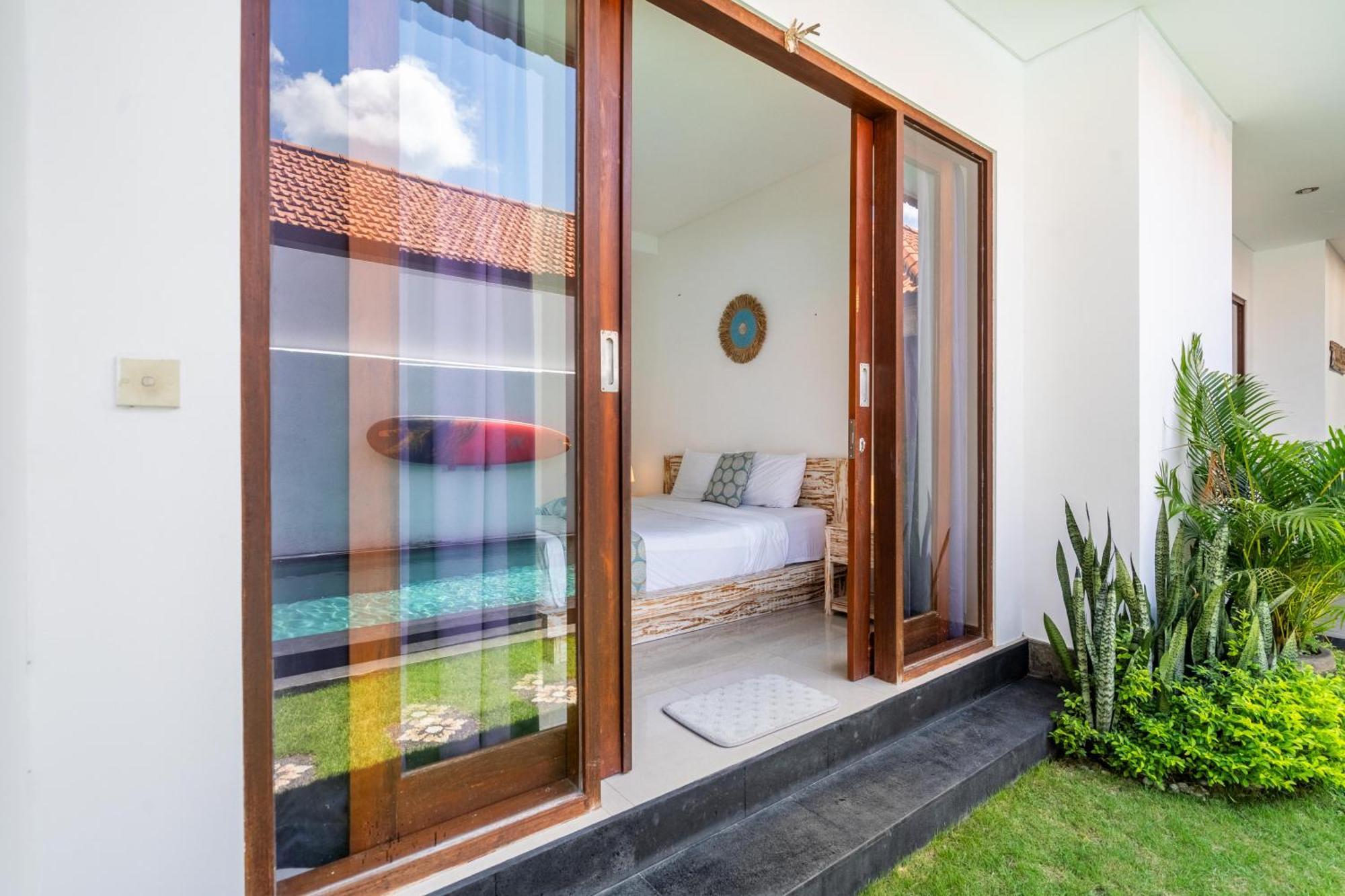 4-Bedroom Pool Villa Near Seminyak Center Kültér fotó