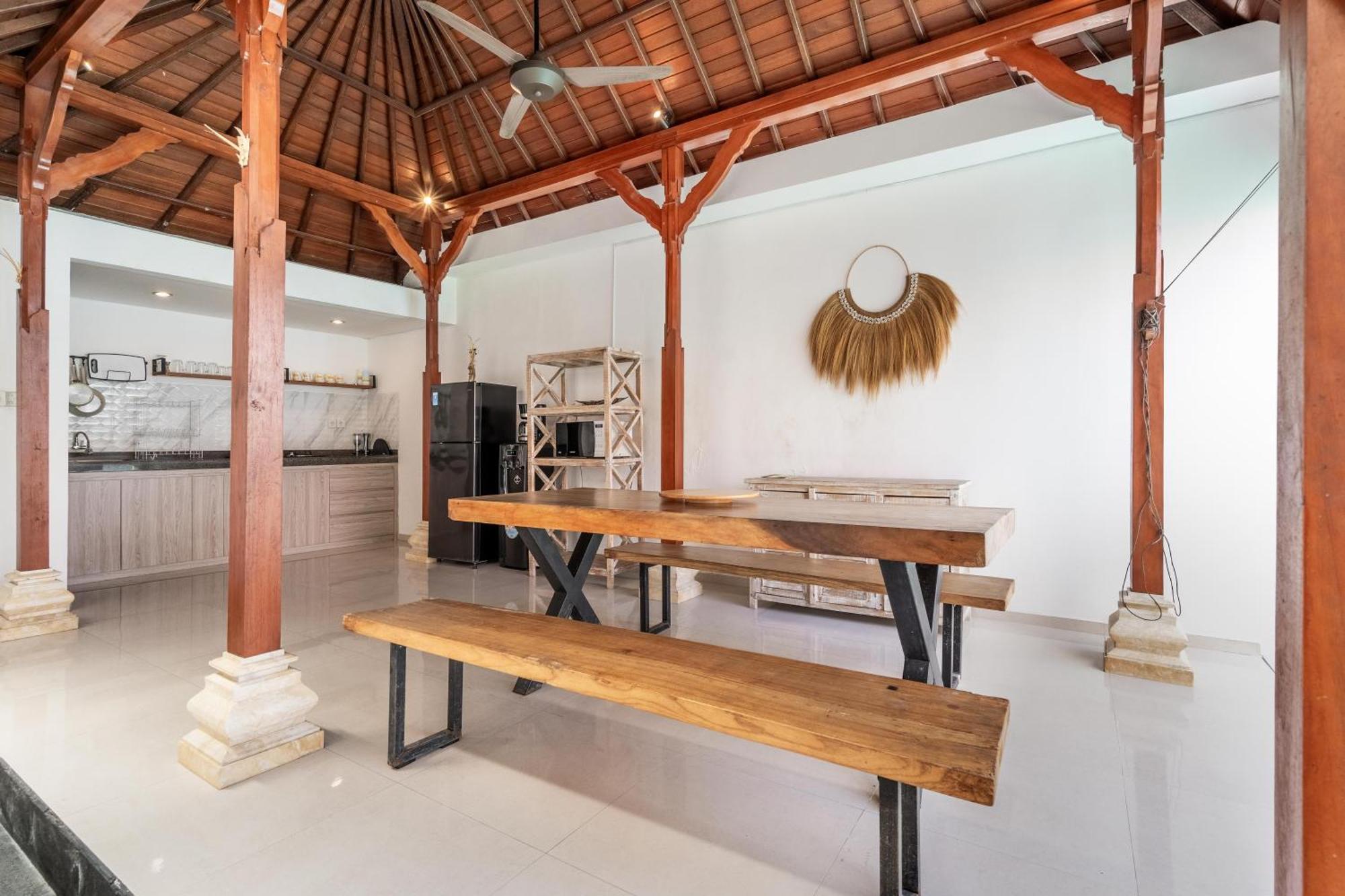 4-Bedroom Pool Villa Near Seminyak Center Kültér fotó