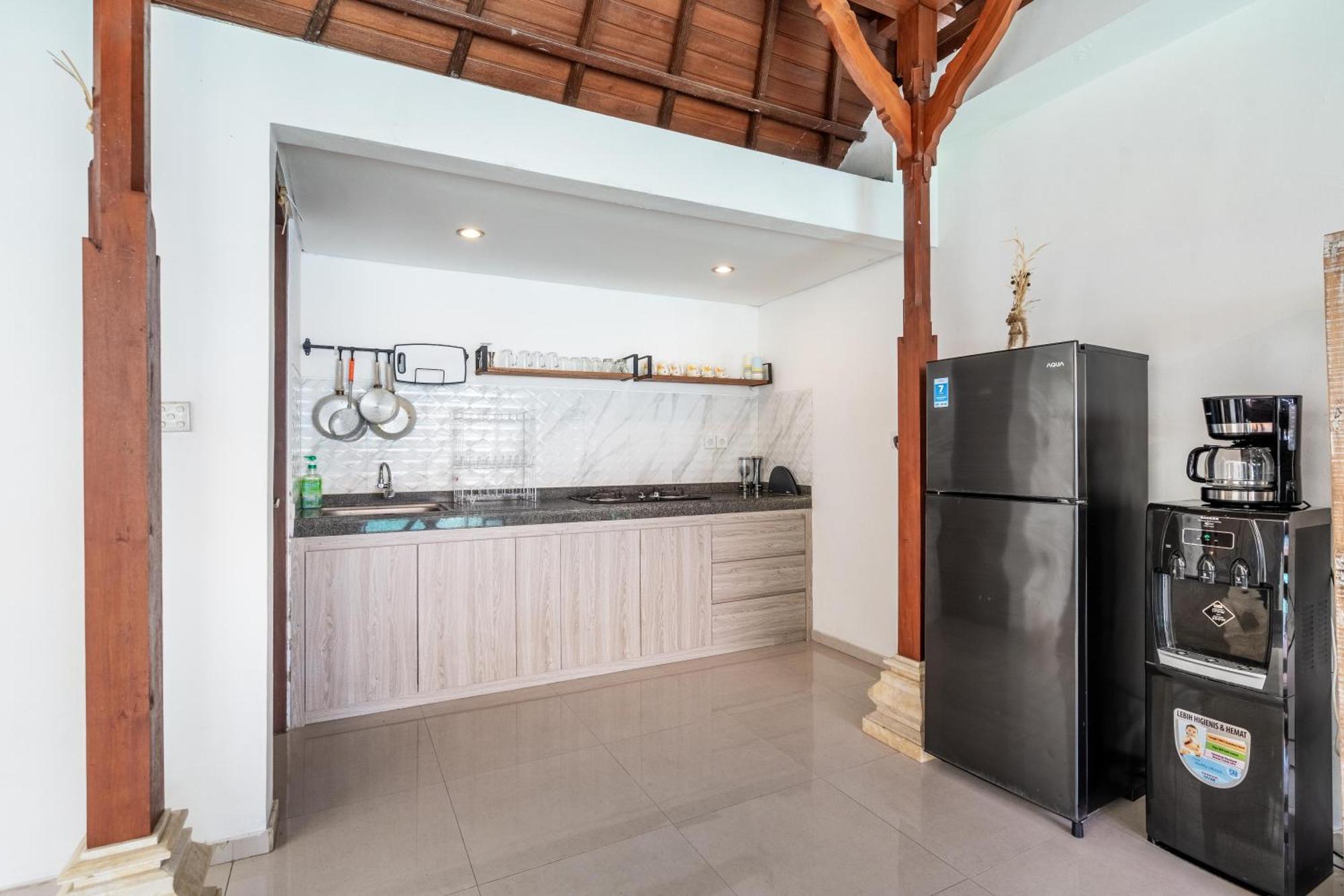 4-Bedroom Pool Villa Near Seminyak Center Kültér fotó